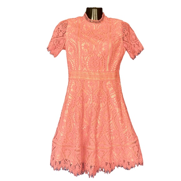 BB Dakota Dresses & Skirts - NWT BB Dakota RSVP peach lace mini, sz 0
